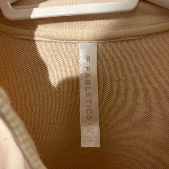 Fabletics crop top half zip-up sweater - Picture 4 of 4